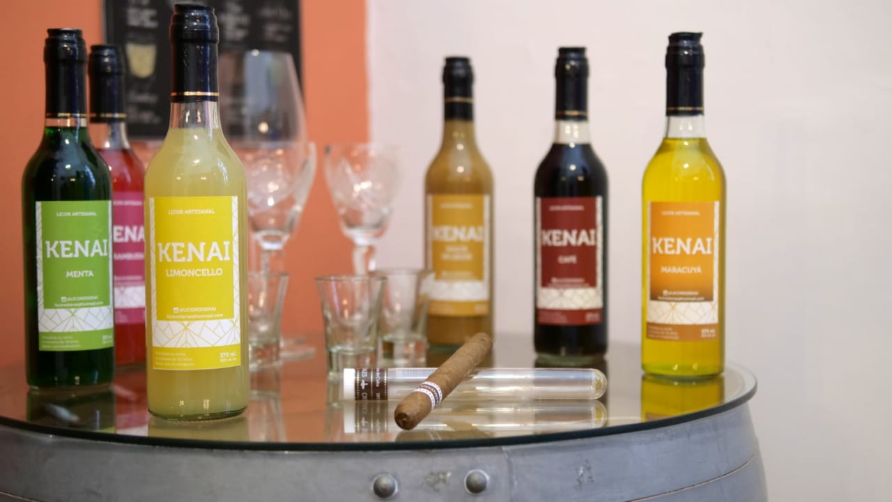 Licores KENAI